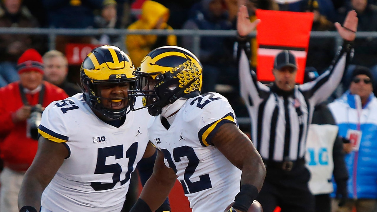 Michigan keeps rolling with 42-7 victory over Rutgers